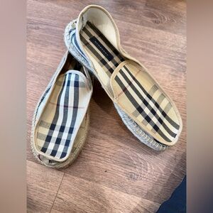 Burberry Beige and Black Classic Plaid Espadrilles